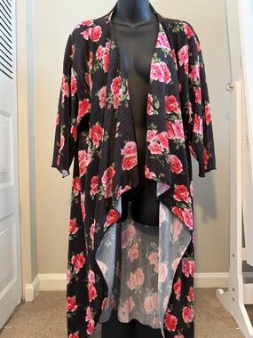 LuLaRoe Black Floral Open-Front Women's Kimono Duster Sweater Cardigan Jacket